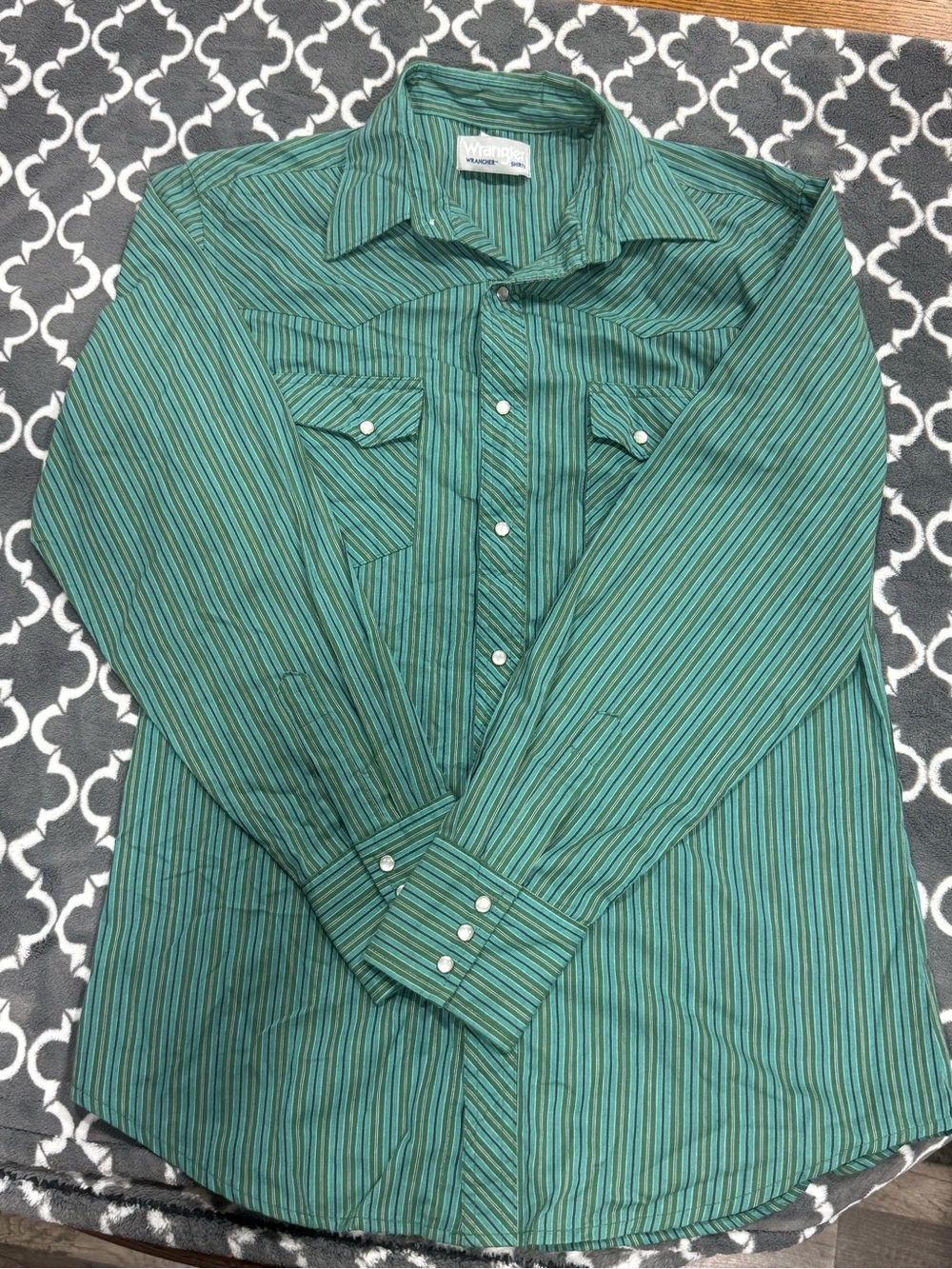Wrangler Teal and Black Striped Western Button-Down Shirt